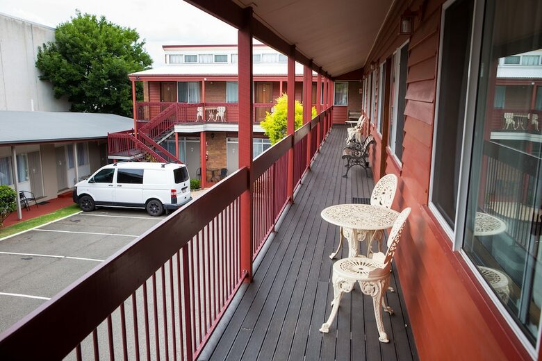 Downs Motel