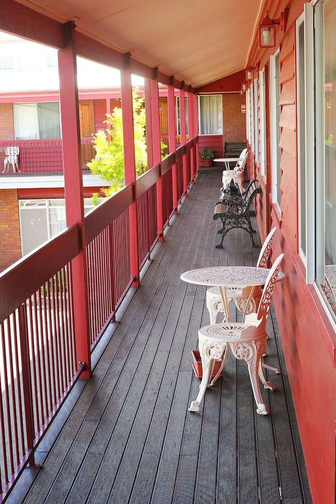 Downs Motel