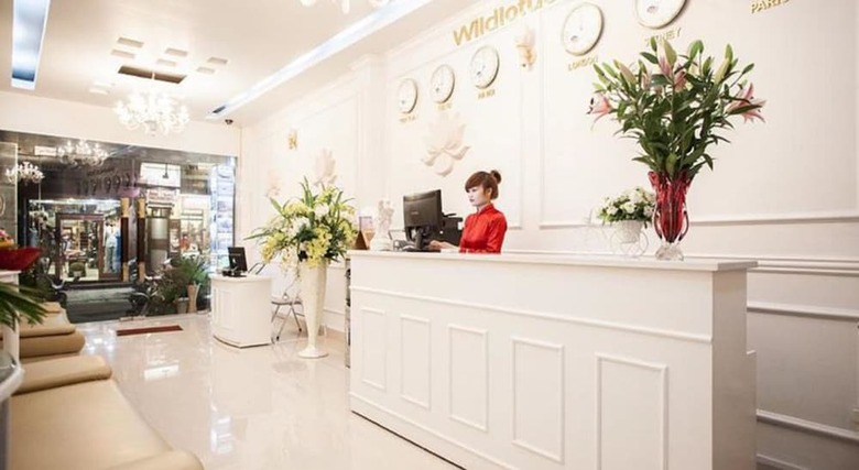 Wild Lotus Hotel - Hang Be