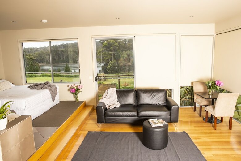 Little Norfolk Bay Events And Chalets