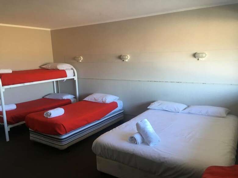 Hotel Snowy Mountains Resort And Function Centre