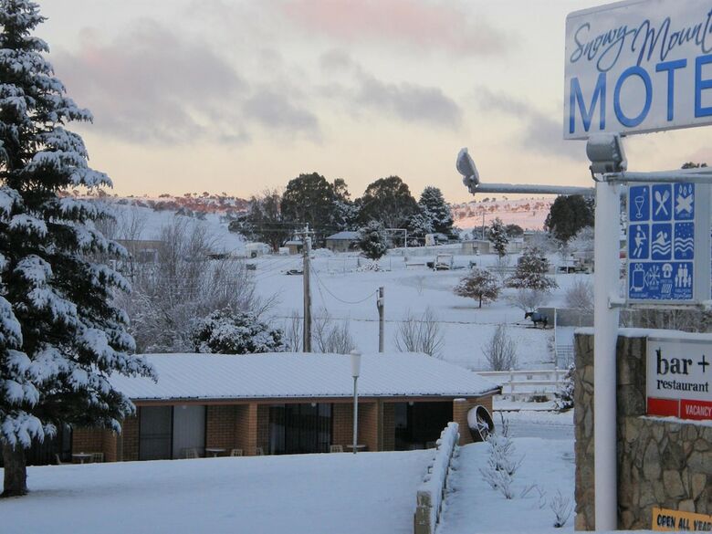 Hotel Snowy Mountains Resort And Function Centre