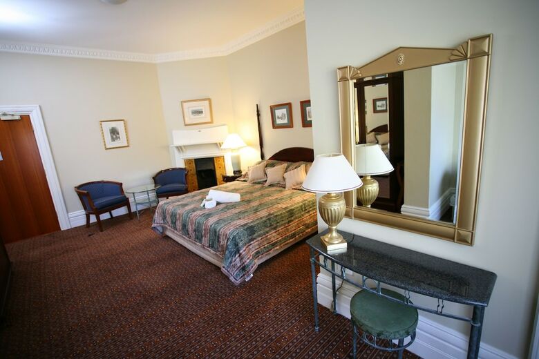 Motel Darcys Hotel At Homebush