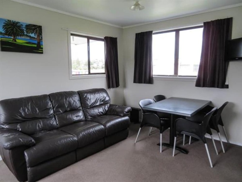 Raglan Holiday Park
