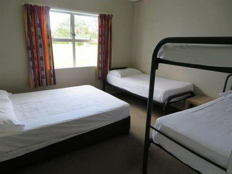 Raglan Holiday Park