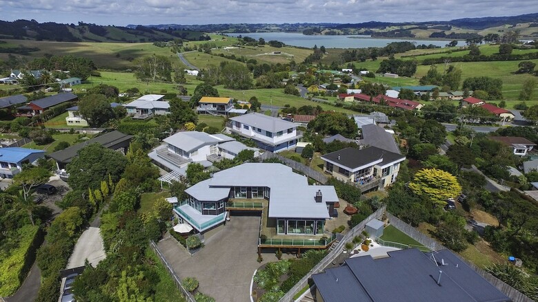 Bed & Breakfast Tahi Lodge - Matakana Coast