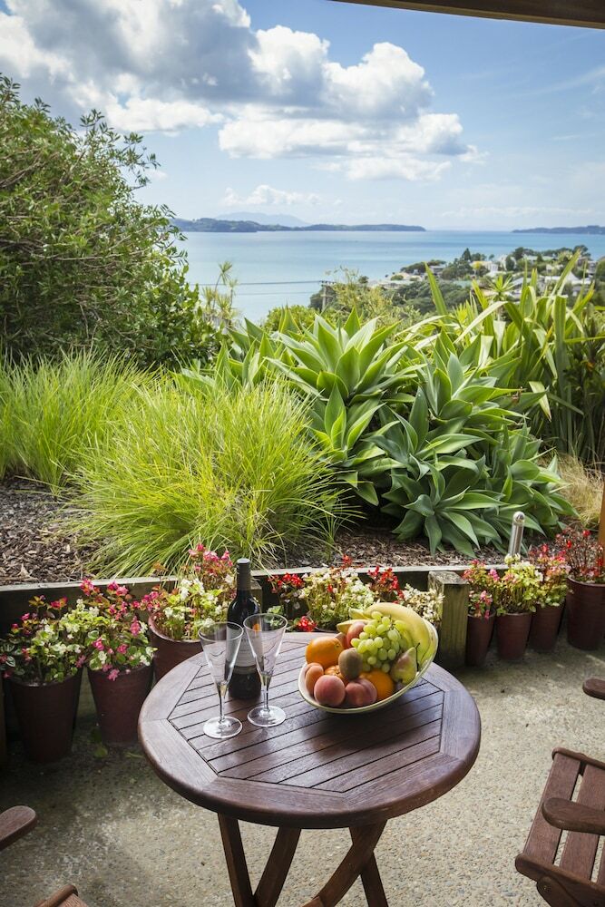Bed & Breakfast Tahi Lodge - Matakana Coast