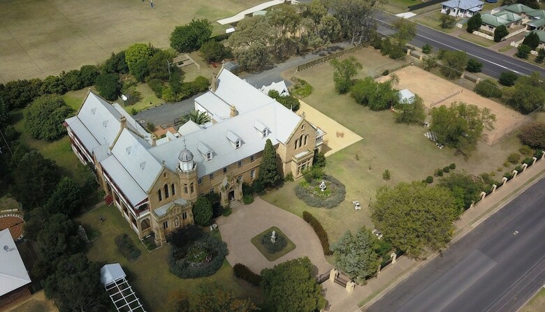 Abbey Boutique Hotel