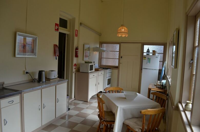 Bed & Breakfast The Old Parkes Convent