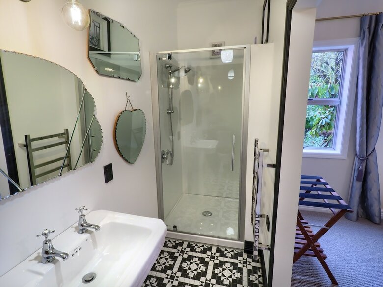 The Old Ferry Hotel B&B