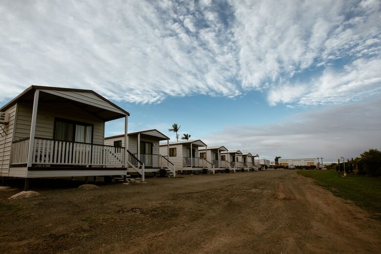 Motel Hotel Settlers