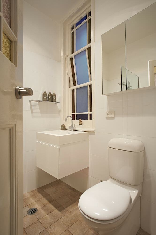 Bed & Breakfast Bondi Beach House