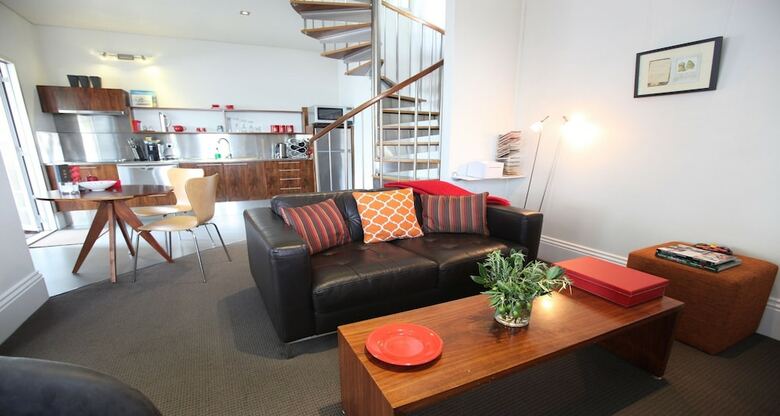 Twofourtwo Boutique Apartments