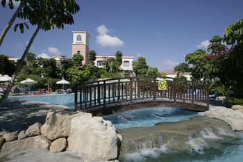 Aparthotel Avanti Holiday Village
