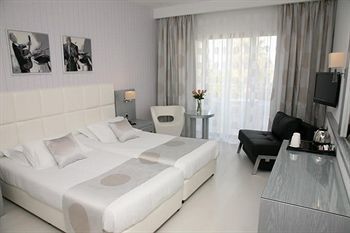 St. George Hotel Spa & Golf Beach Resort