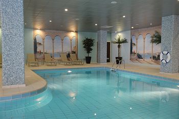 St. George Hotel Spa & Golf Beach Resort