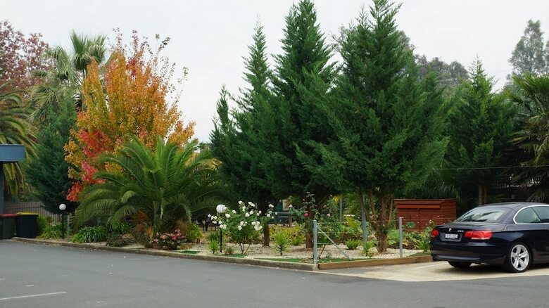 Golden Leaf Motor Inn