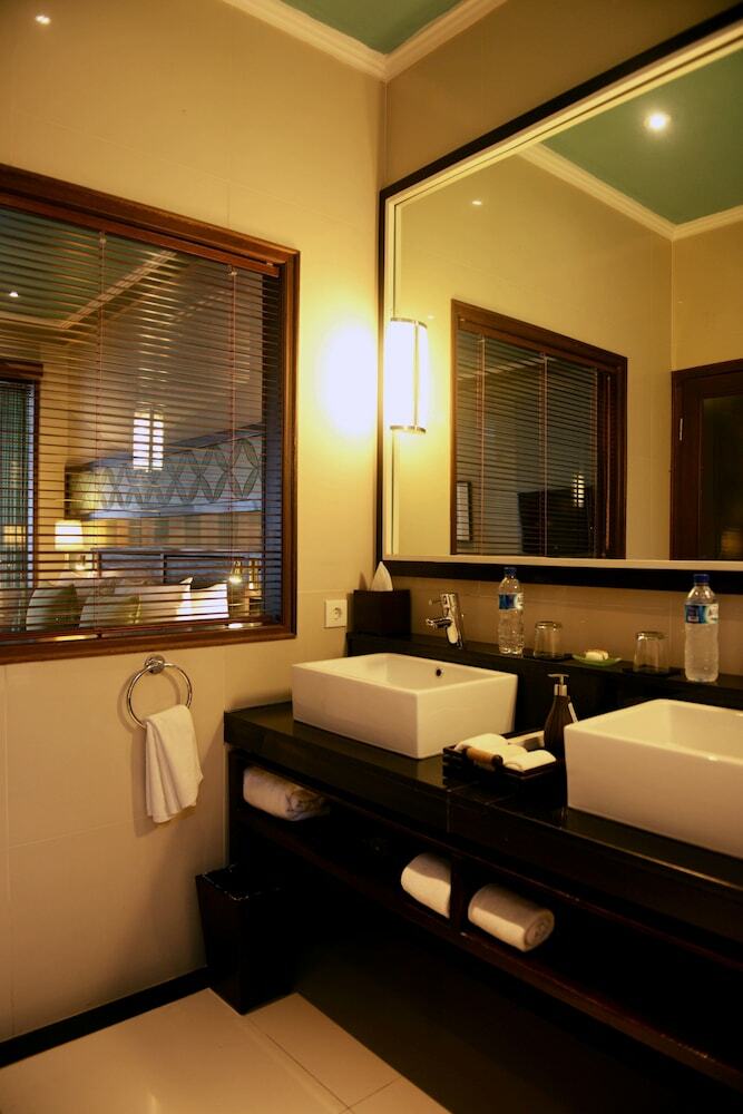 Hotel Cinta Grill & Inn