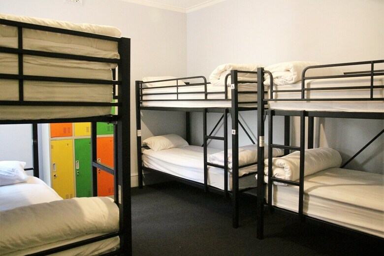 Hostal The Backpackers Imperial Hotel - Hostel