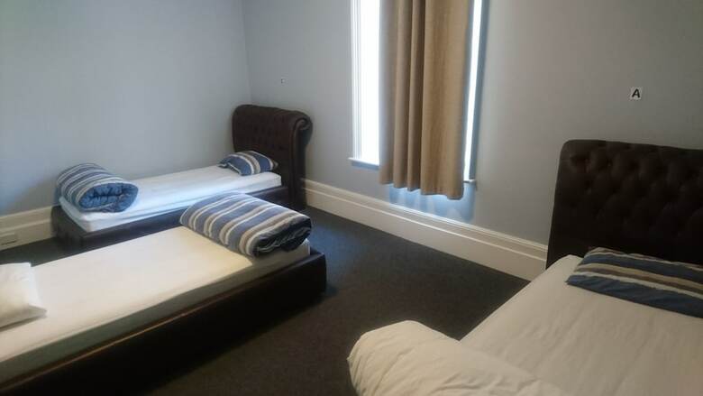 Hostal The Backpackers Imperial Hotel - Hostel