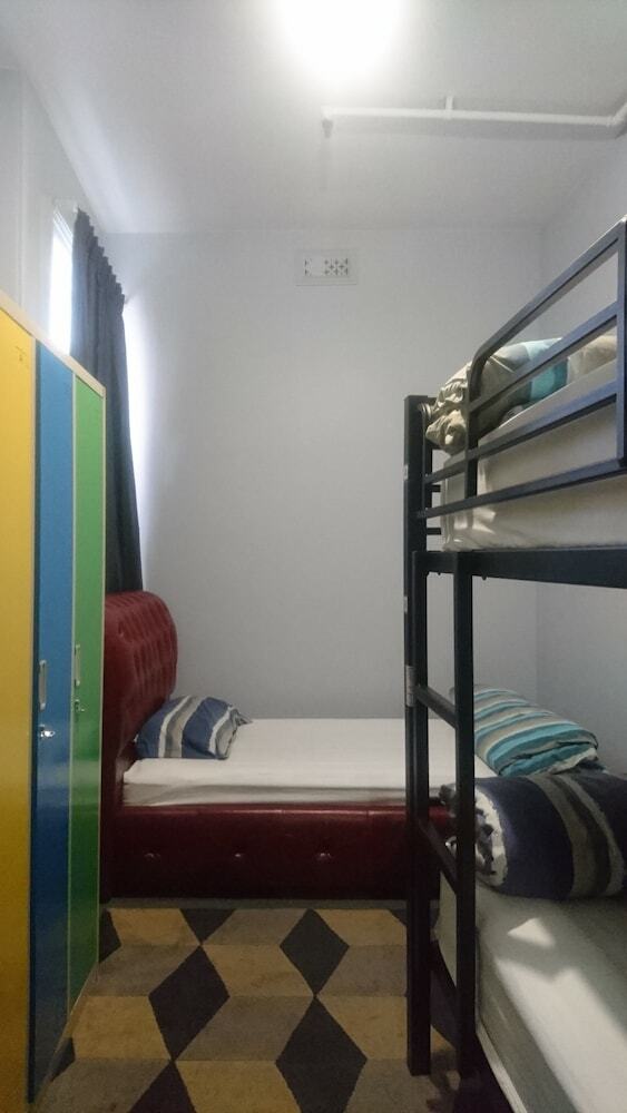 Hostal The Backpackers Imperial Hotel - Hostel
