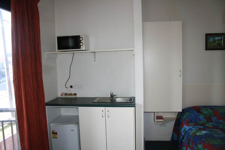 Linwood Lodge Motel