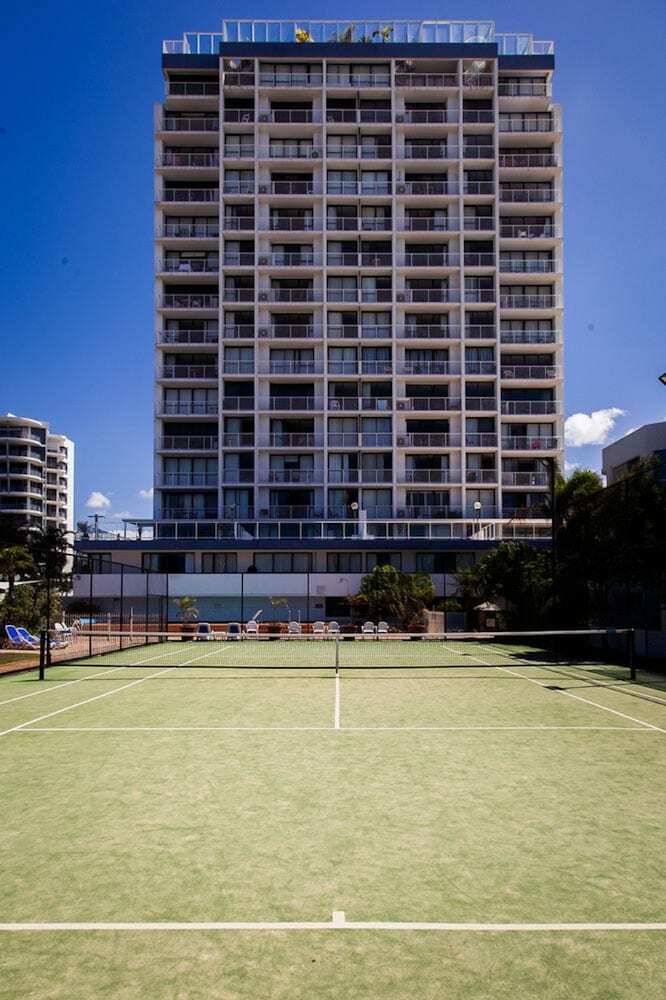 Elouera Tower Beachfront Apartments