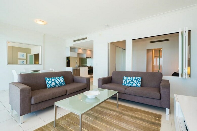Silvershore Apartments On The Broadwater