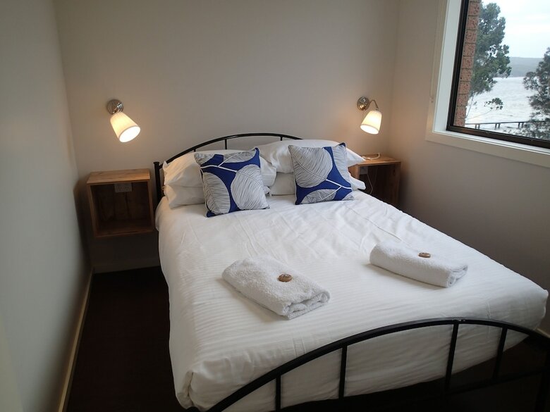 Dungowan Waterfront Apartments