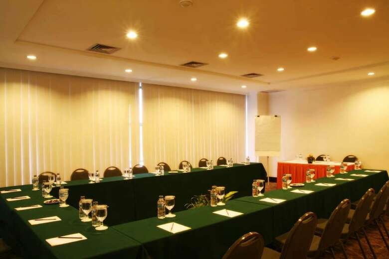 The Acacia Hotel Jakarta