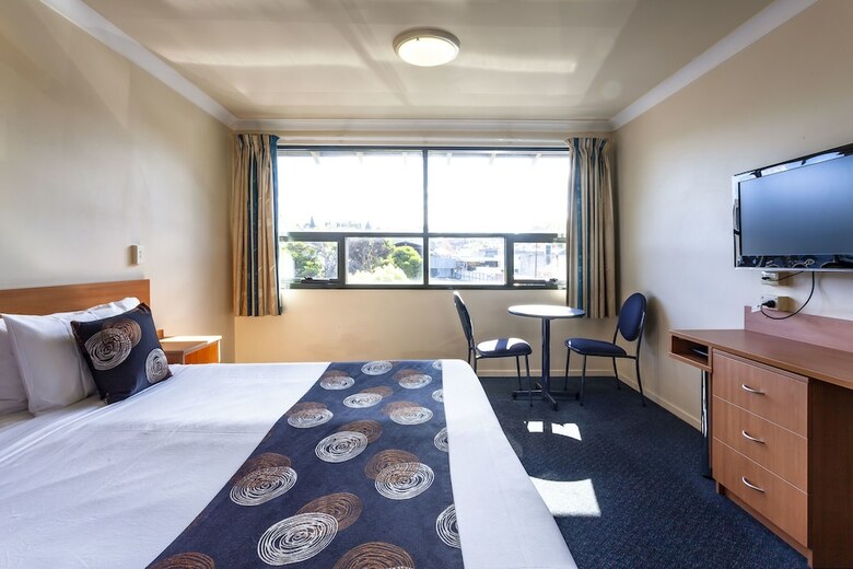 Black Buffalo Hotel