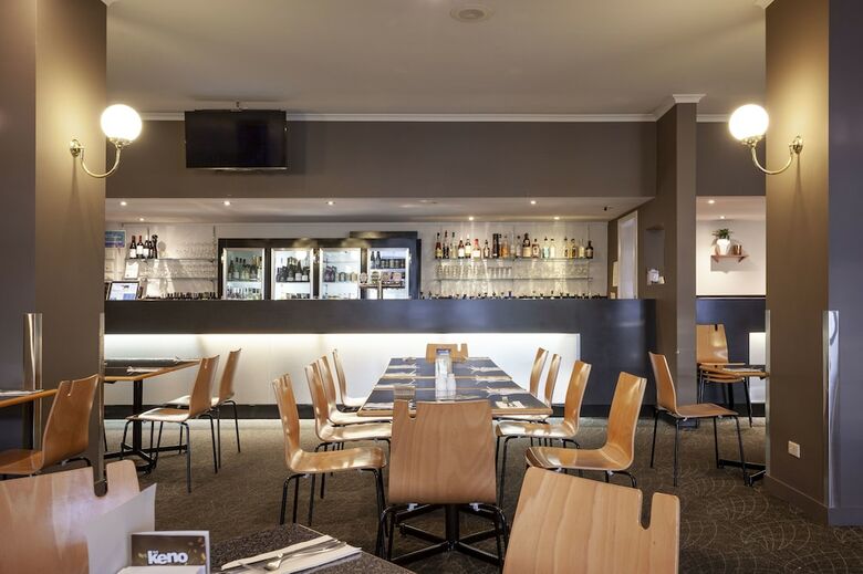 Black Buffalo Hotel
