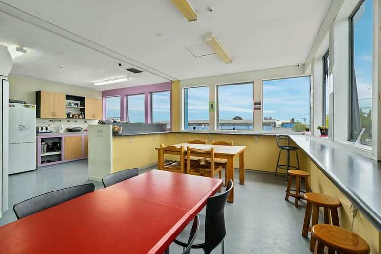 Hostal Point Break Backpackers