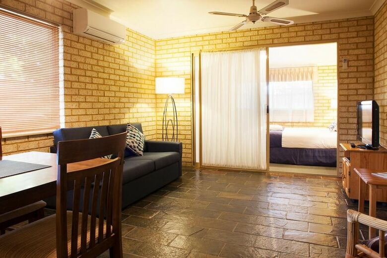 Busselton Villas And Caravan Park