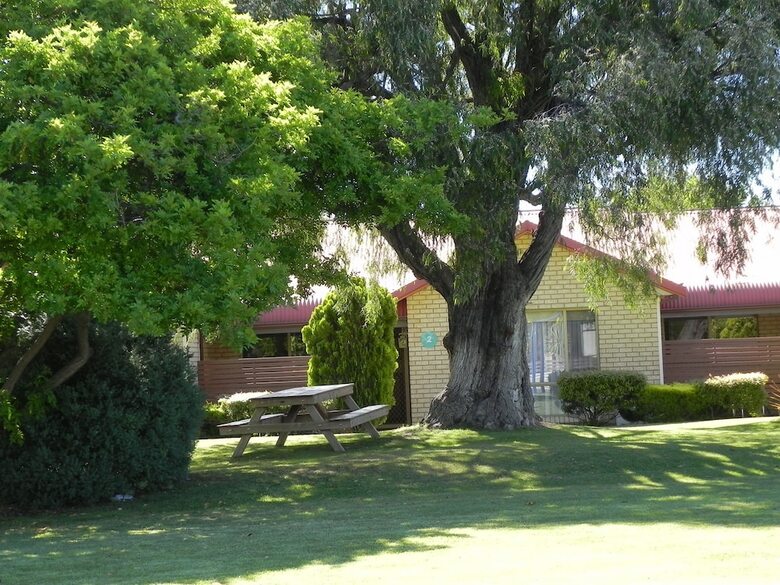 Busselton Villas And Caravan Park