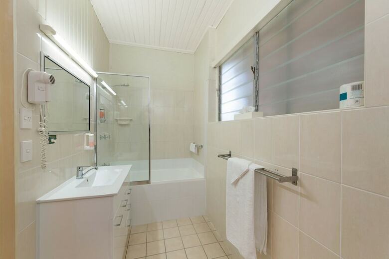 Bundaberg Coral Villa Motor Inn