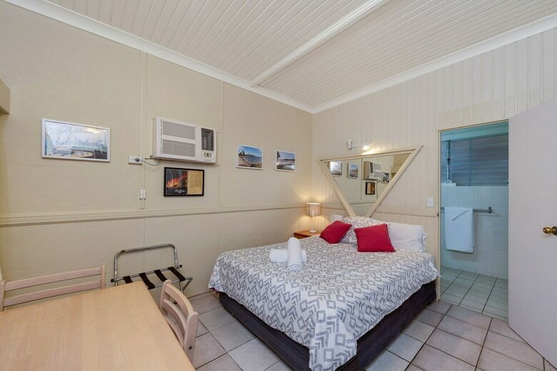 Bundaberg Coral Villa Motor Inn