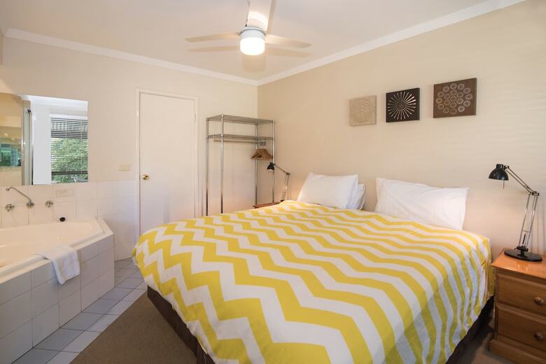 Apartamentos Bayshore Beachside Resort