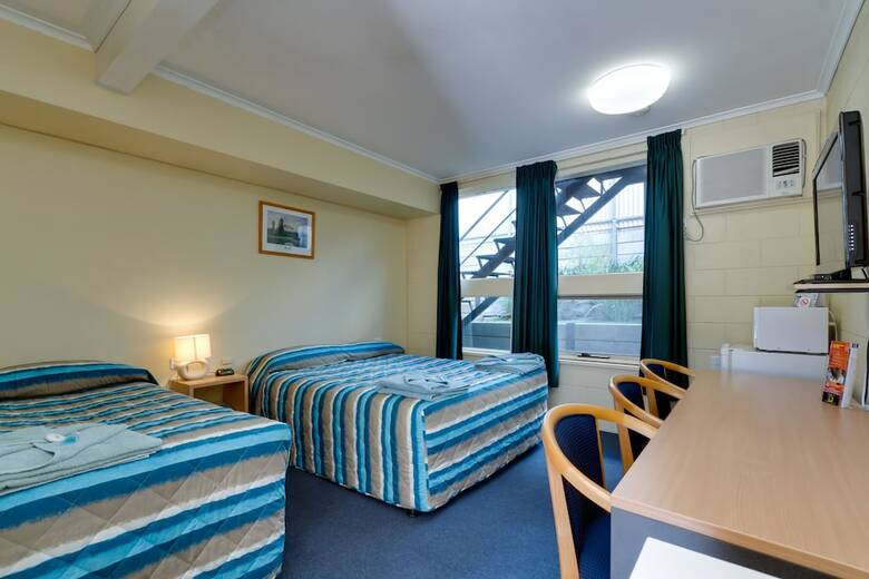 Enfield Motor Inn