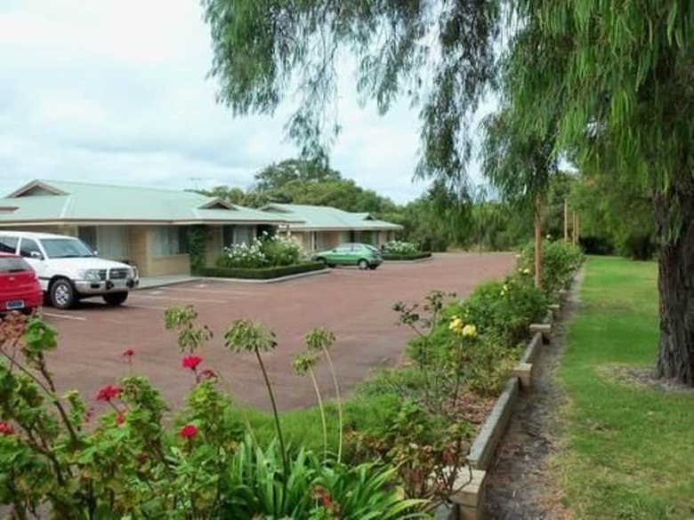 Emu Point Motel & Apartments