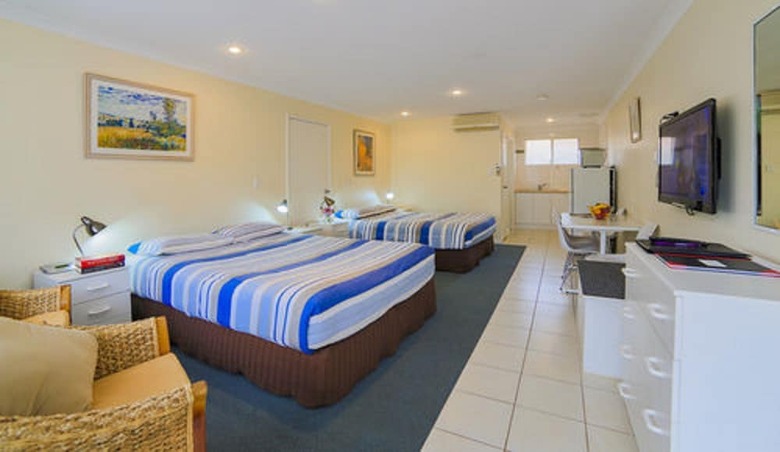 Emu Point Motel & Apartments