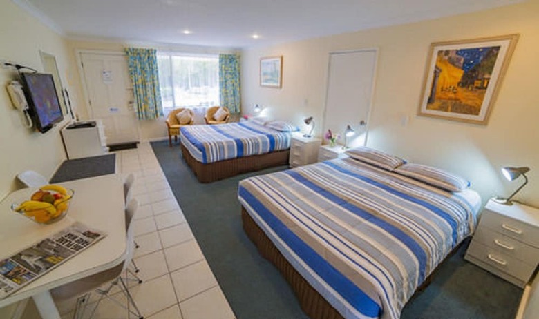 Emu Point Motel & Apartments