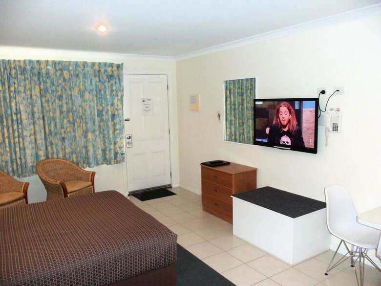 Emu Point Motel & Apartments