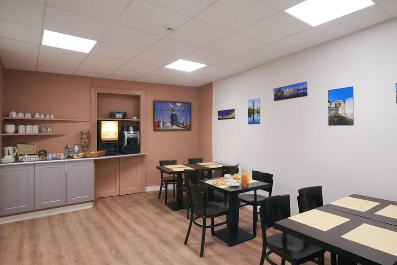 Hotel H�tel Le Petit Duquesne