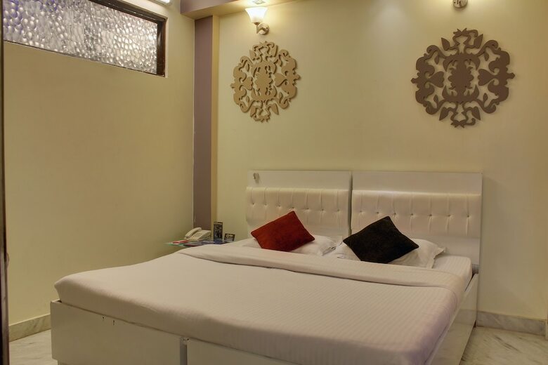 Hotel Oyo 319 Rk Residency