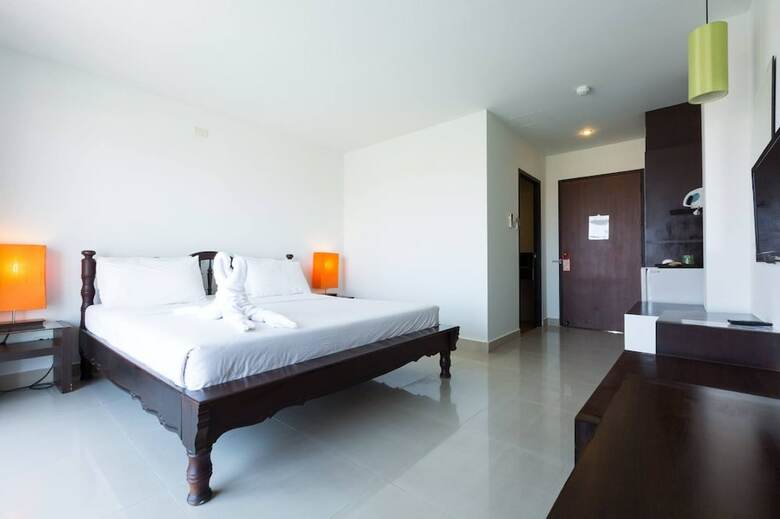 Hotel Chatkaew Hill & Residence