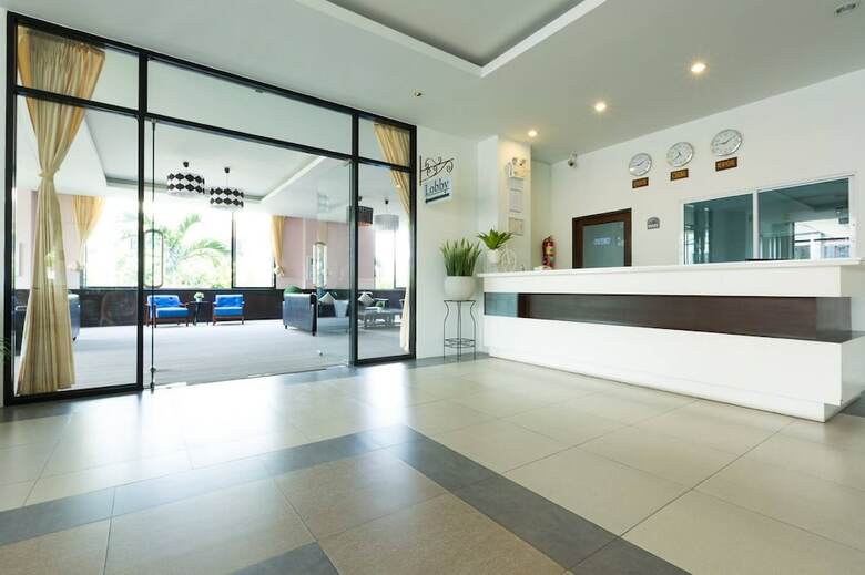 Hotel Chatkaew Hill & Residence