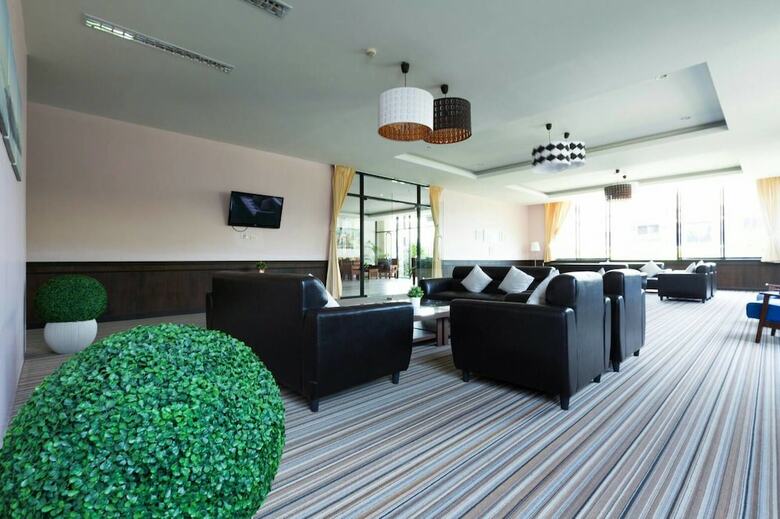 Hotel Chatkaew Hill & Residence