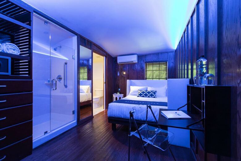 The Saint Hotel Key West, Autograph Collection