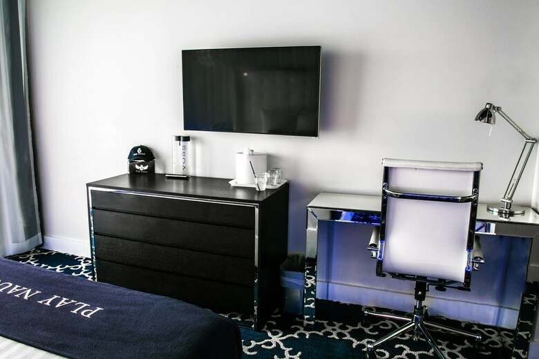The Saint Hotel Key West, Autograph Collection